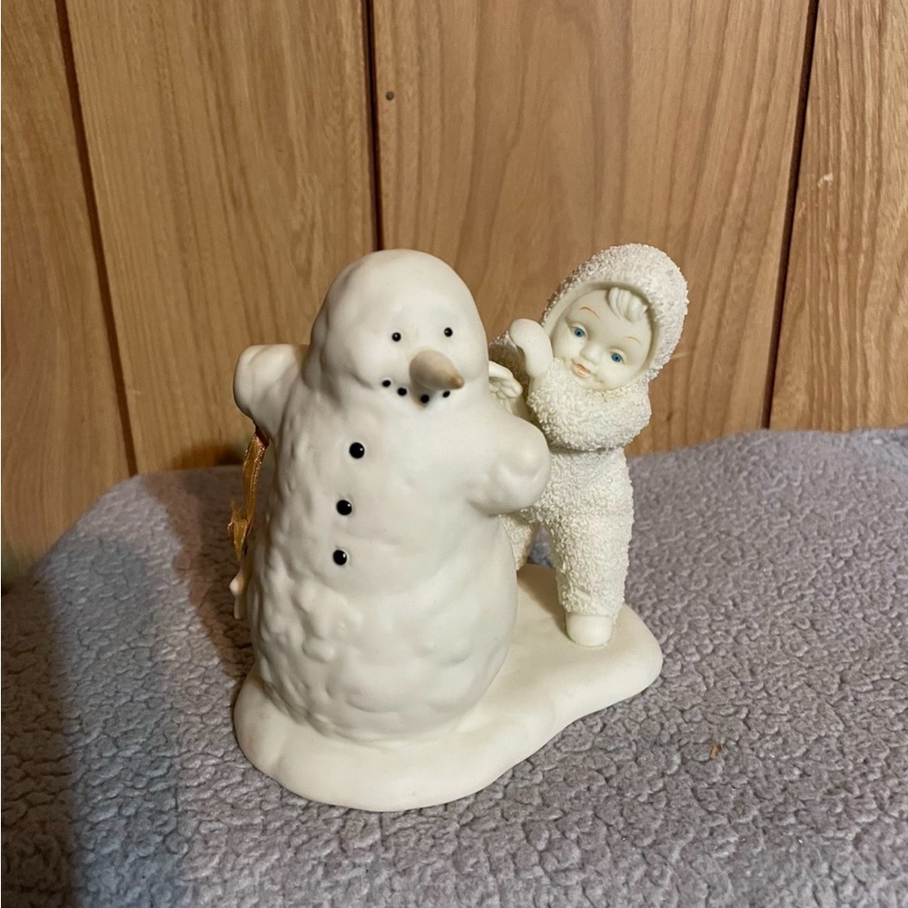 Department 56 White Snowman and Child Figurine